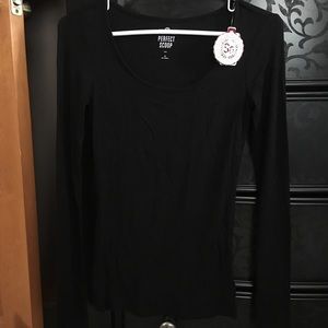 NWT SO Perfect Scoop Ribbed Tee